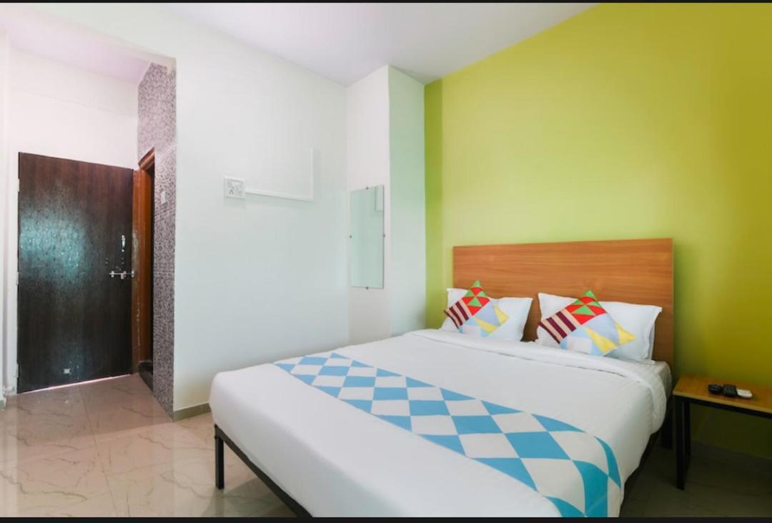Ambient Home Stay, In Nashik Zewnętrze zdjęcie